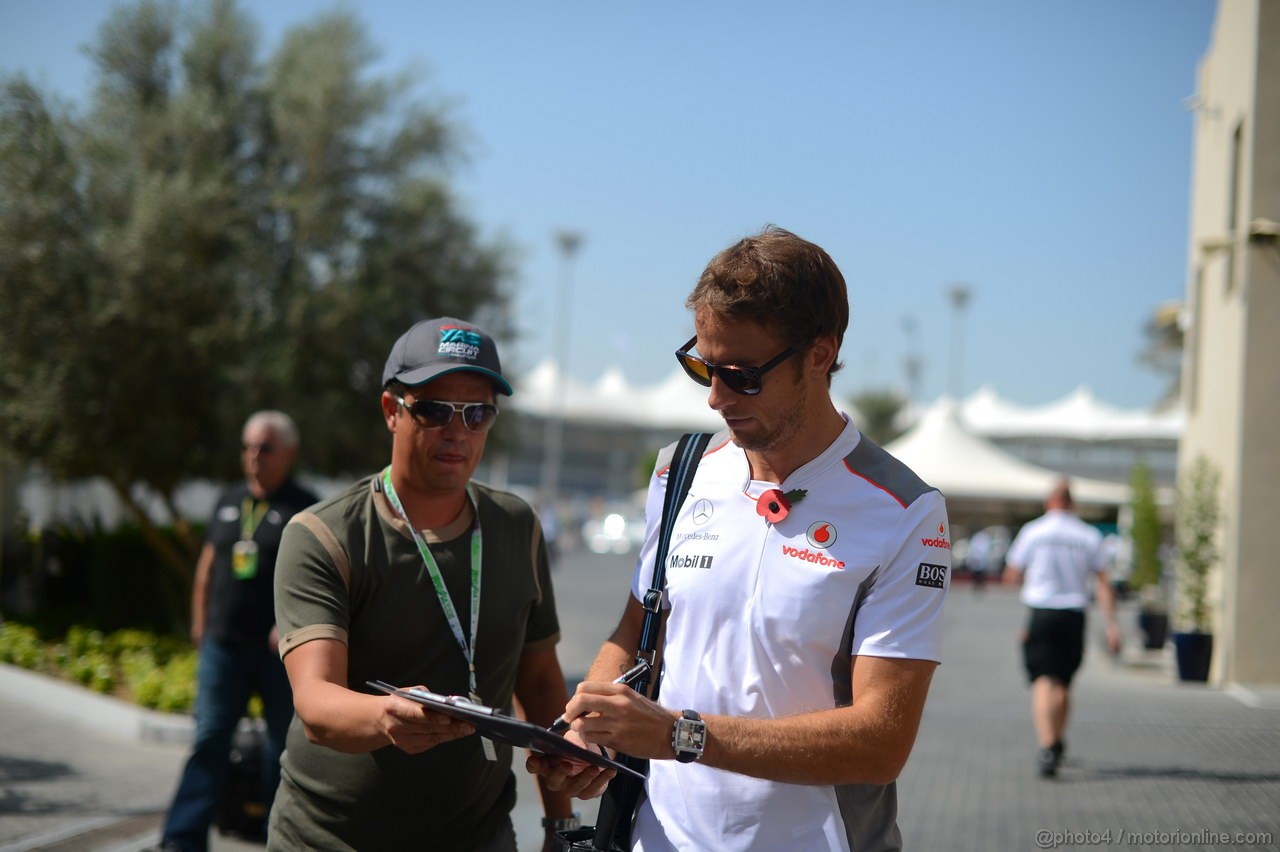 GP ABU DHABI, Jenson Button (GBR) McLaren Mercedes MP4-27