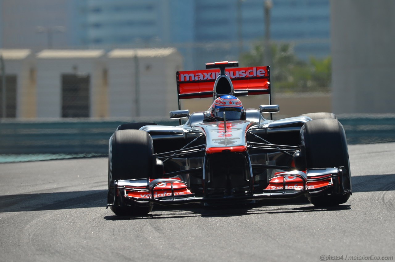 GP ABU DHABI, Prove Libere 1: Jenson Button (GBR) McLaren Mercedes MP4-27