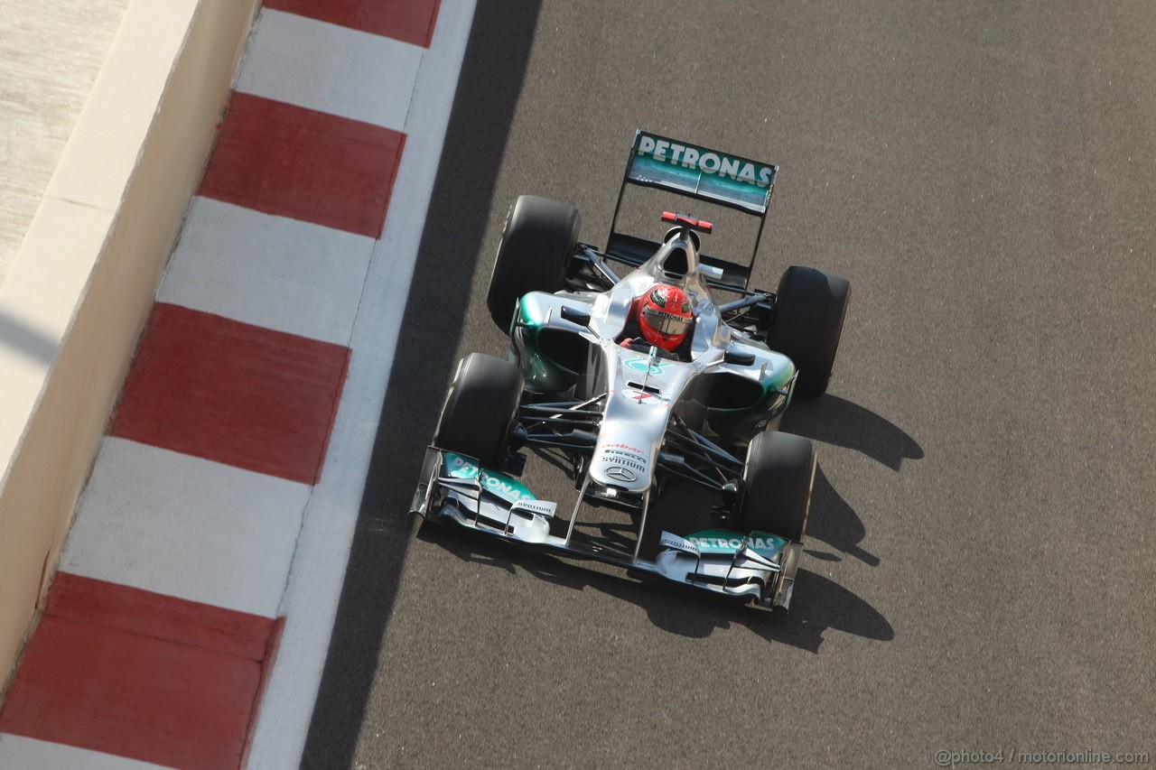 GP ABU DHABI, Prove Libere 1: Michael Schumacher (GER) Mercedes AMG F1 W03