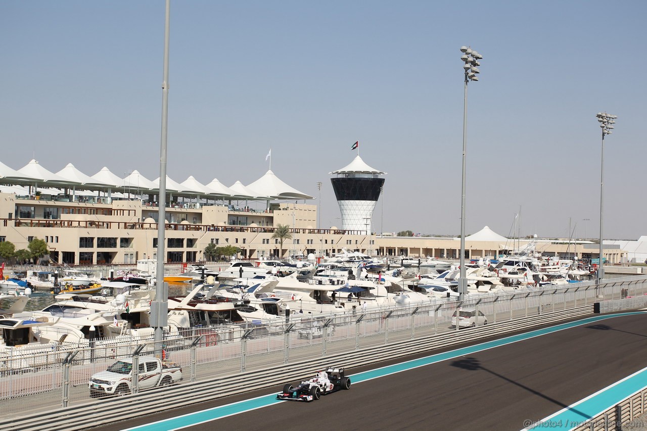 GP ABU DHABI, Prove Libere 1: Kamui Kobayashi (JAP) Sauber F1 Team C31