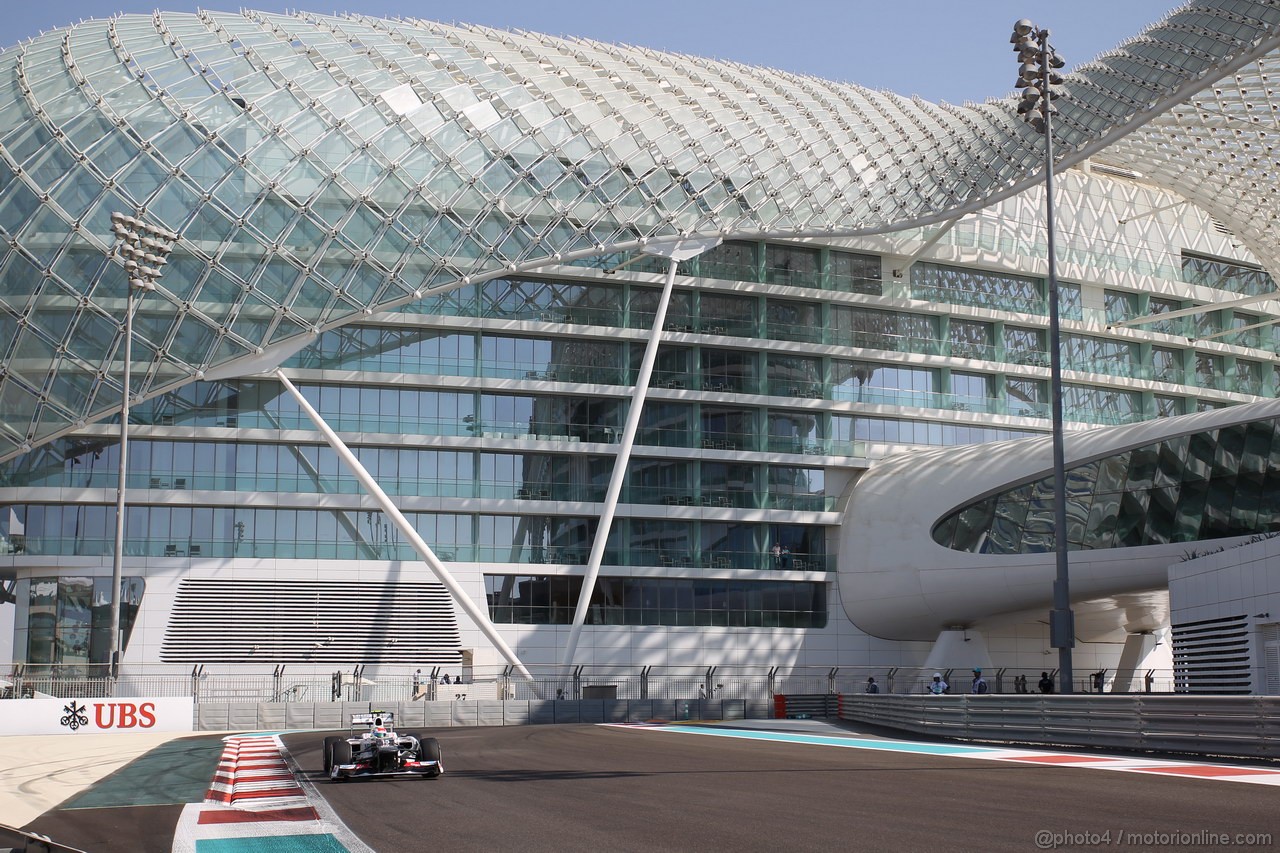 GP ABU DHABI, Prove Libere 1: Sergio Prez (MEX) Sauber F1 Team C31