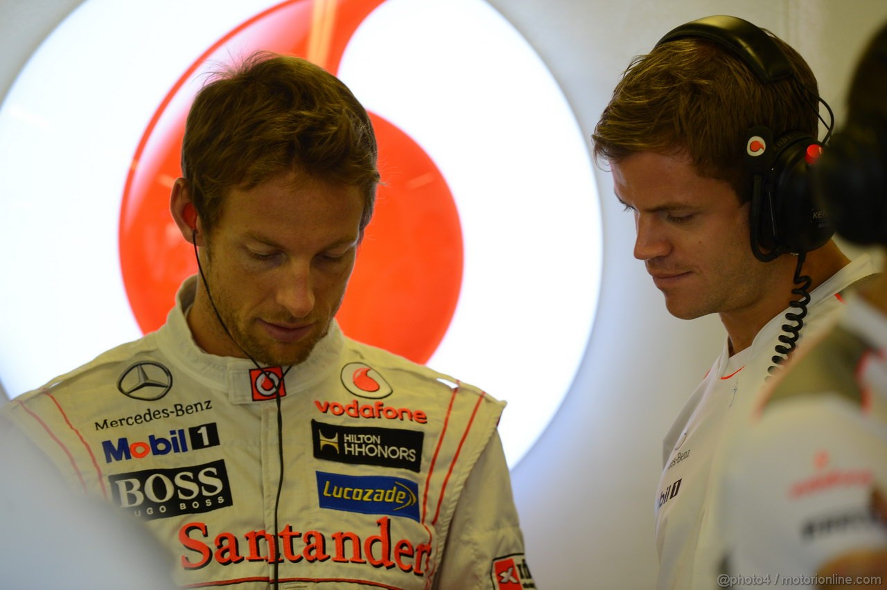 GP ABU DHABI, Prove Libere 2: Jenson Button (GBR) McLaren Mercedes MP4-27