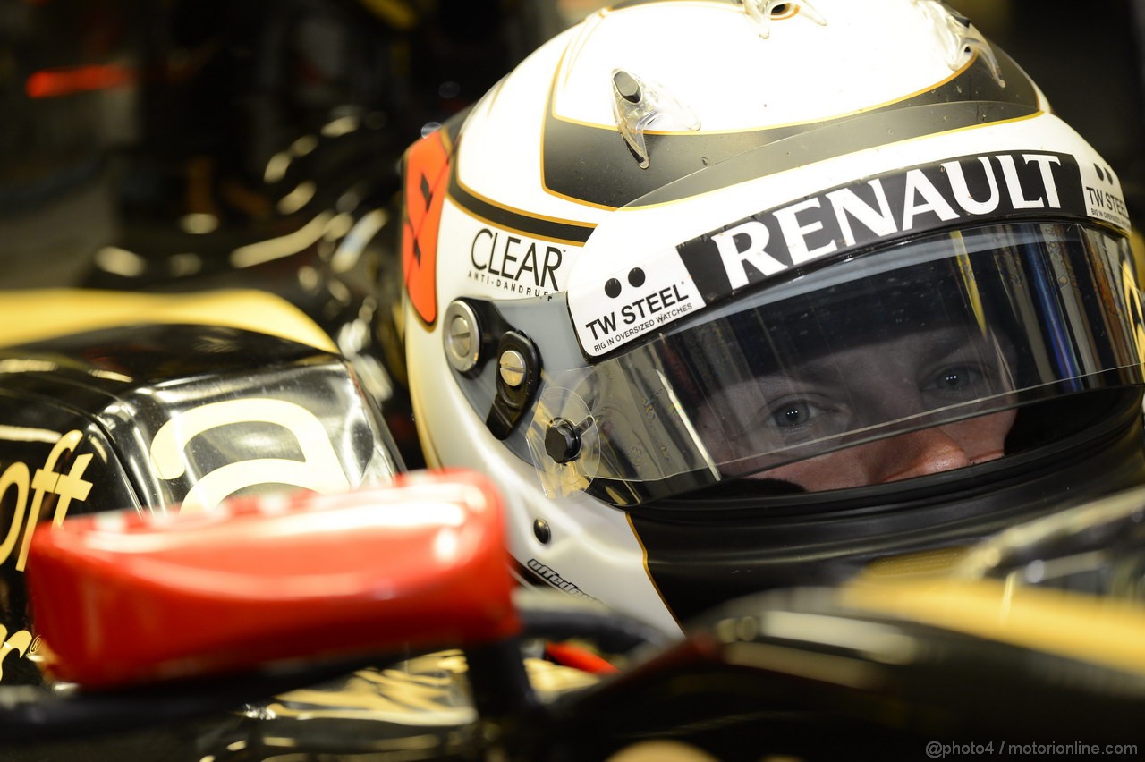 GP ABU DHABI, Prove Libere 2: Kimi Raikkonen (FIN) Lotus F1 Team E20