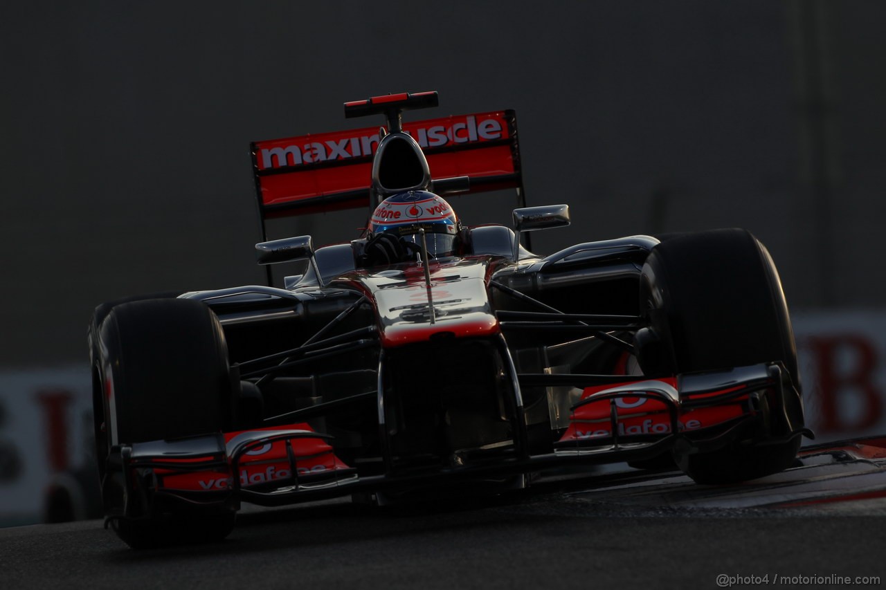 GP ABU DHABI, Prove Libere 2: Jenson Button (GBR) McLaren Mercedes MP4-27