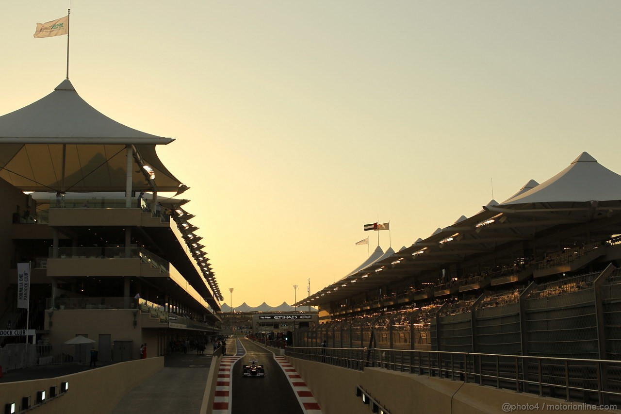 GP ABU DHABI, Prove Libere 2: Fernando Alonso (ESP) Ferrari F2012