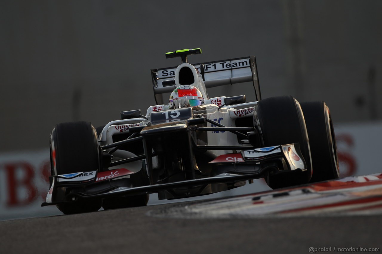 GP ABU DHABI, Prove Libere 2: Sergio Prez (MEX) Sauber F1 Team C31