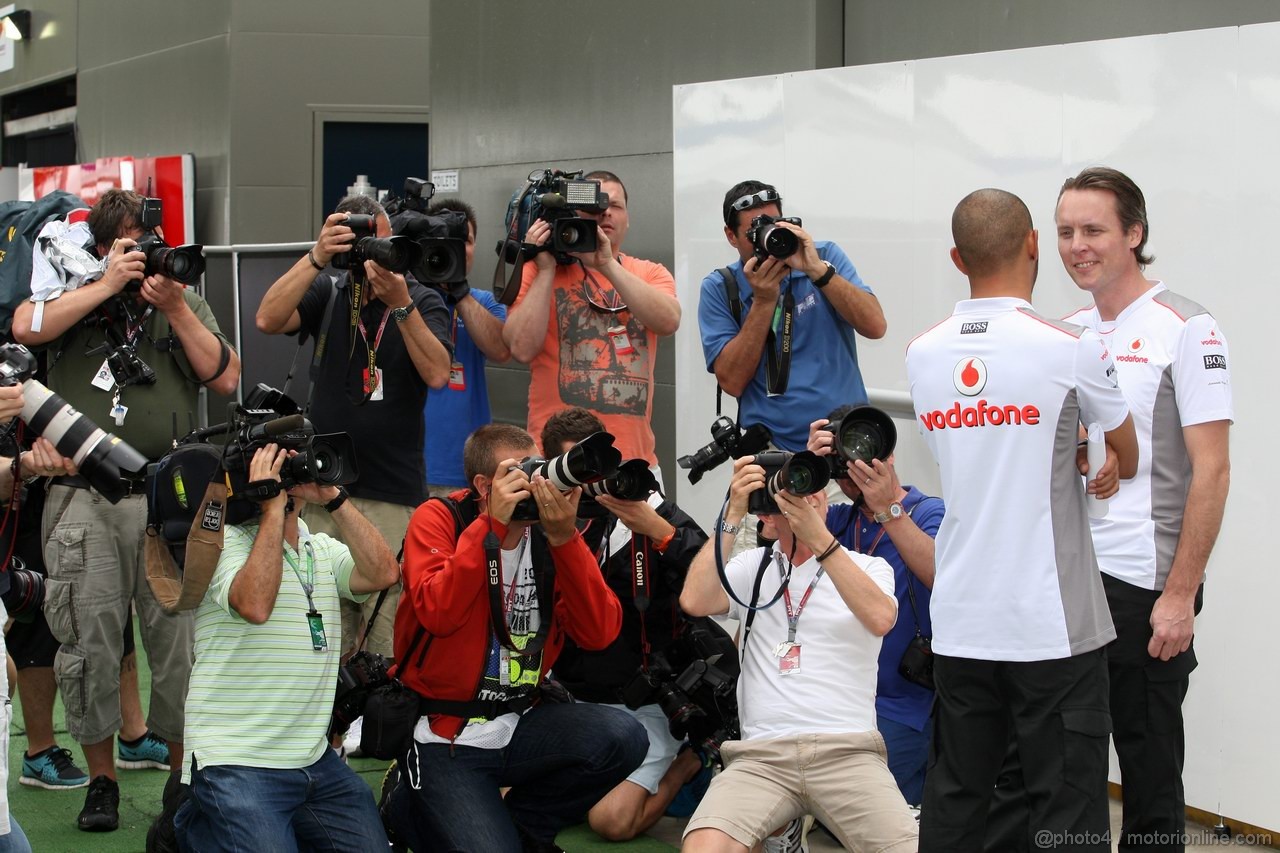GP AUSTRALIA, Sam Michael, Sporting Director, McLaren Mercedes & Lewis Hamilton (GBR) McLaren Mercedes