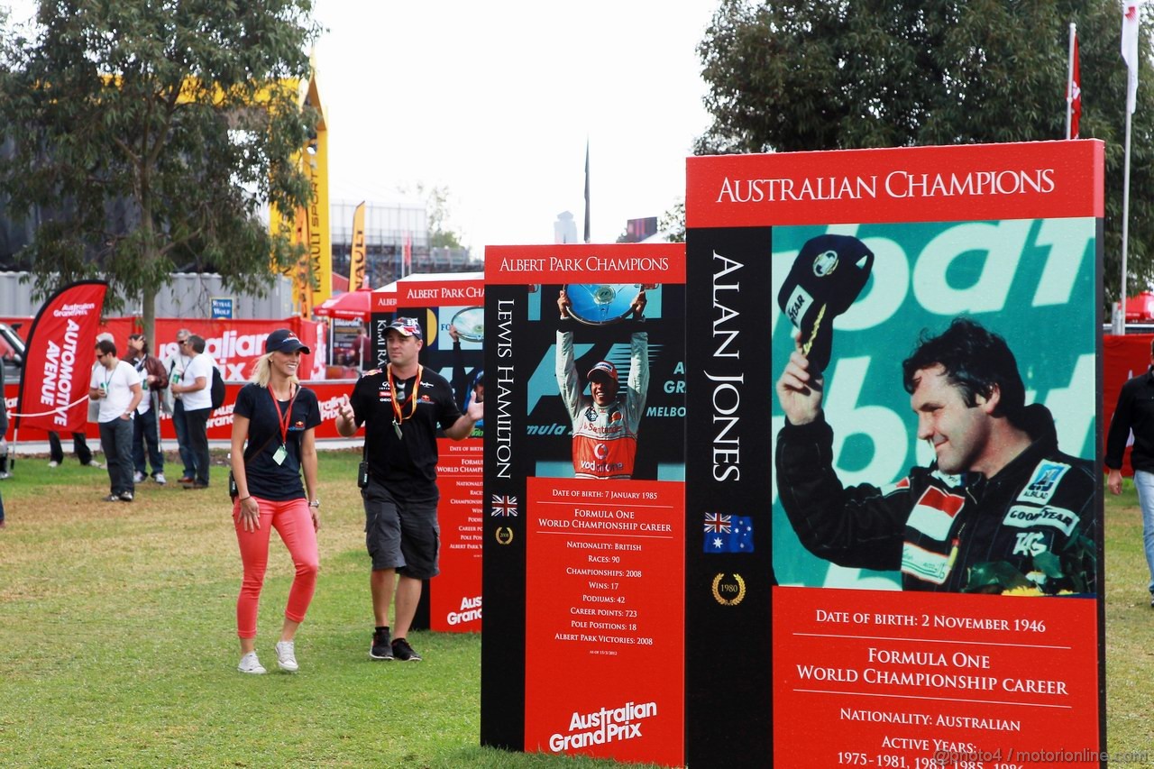 GP AUSTRALIA, Colour
