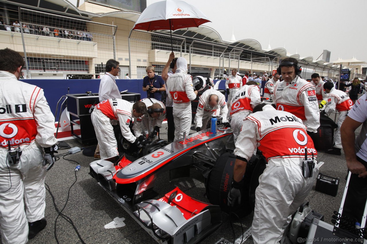 GP BAHRAIN, 22.04.2012- Gara, Jenson Button (GBR) McLaren Mercedes MP4-27 