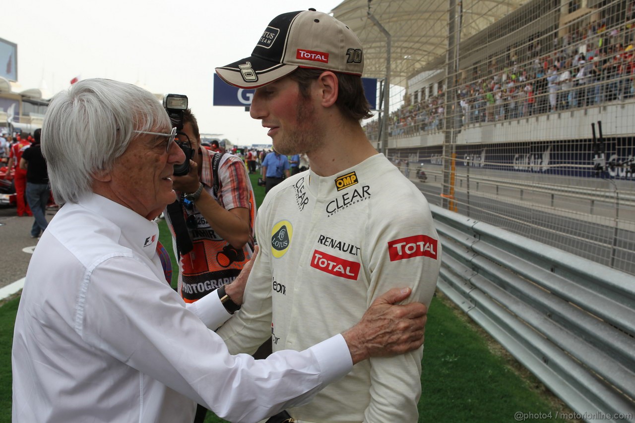 GP BAHRAIN, 22.04.2012- Gara, Bernie Ecclestone (GBR), President e CEO of Formula One Management  e Romain Grosjean (FRA) Lotus F1 Team E20 