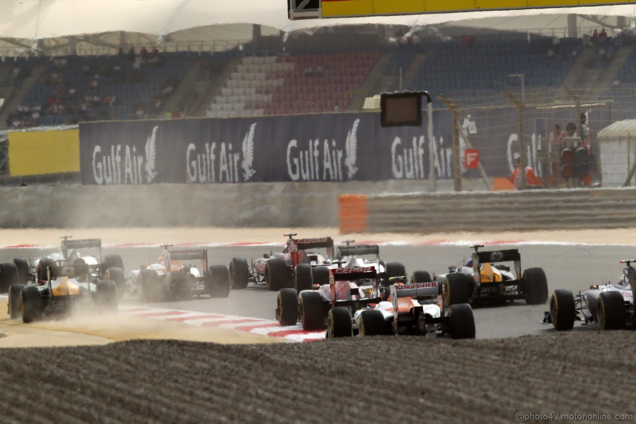 GP BAHRAIN, 22.04.2012- Gara, Start of the race 