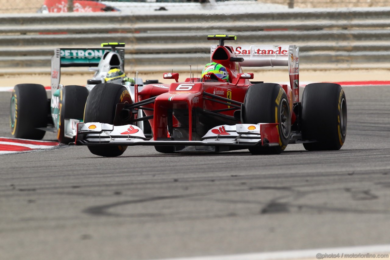 GP BAHRAIN, 22.04.2012- Gara, Felipe Massa (BRA) Ferrari F2012 davanti a Nico Rosberg (GER) Mercedes AMG F1 W03 