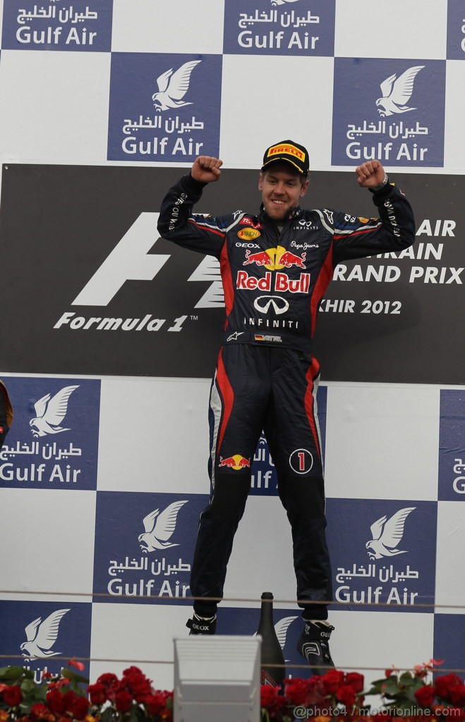 GP BAHRAIN, 22.04.2012- Gara, Sebastian Vettel (GER) Red Bull Racing RB8 vincitore