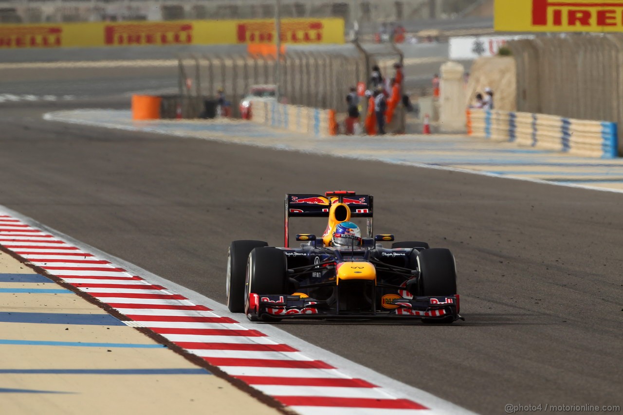 GP BAHRAIN, 22.04.2012- Gara, Sebastian Vettel (GER) Red Bull Racing RB8 