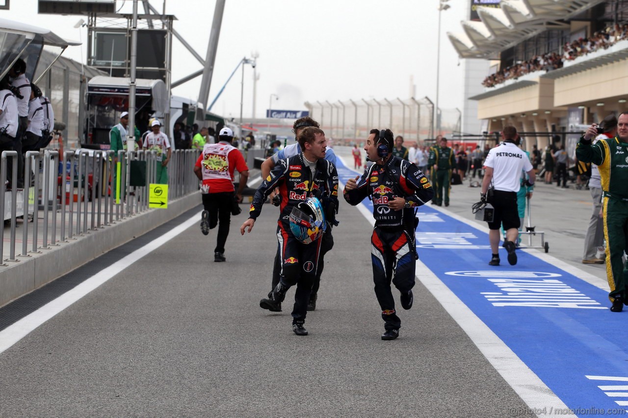 GP BAHRAIN, 22.04.2012- Gara, Sebastian Vettel (GER) Red Bull Racing RB8 after the race