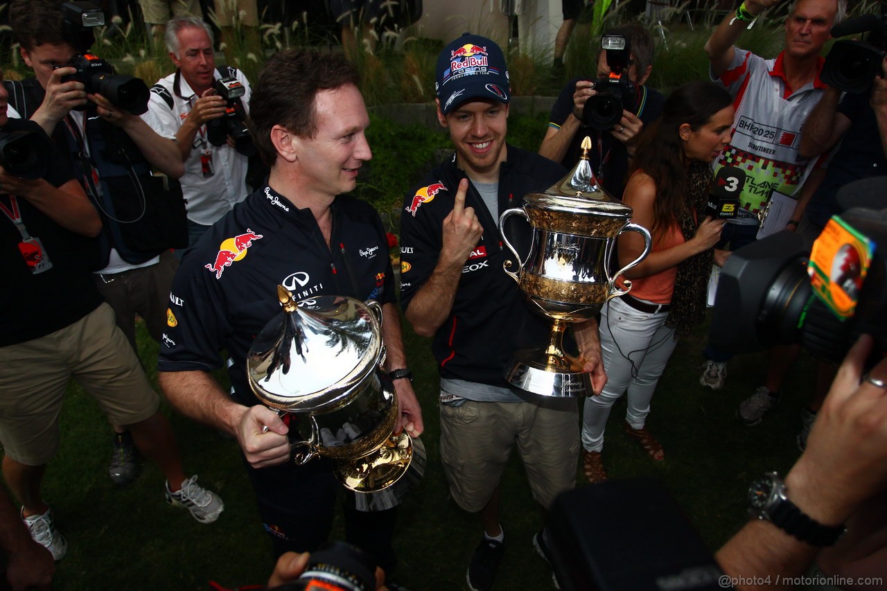 GP BAHRAIN, 22.04.2012- Gara, celebration, Christian Horner (GBR), Red Bull Racing, Sporting Director e Sebastian Vettel (GER) Red Bull Racing RB8 vincitore 