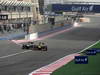 GP BAHRAIN, 22.04.2012- Gara, Kimi Raikkonen (FIN) Lotus F1 Team E20 e Sebastian Vettel (GER) Red Bull Racing RB8 