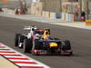 GP BAHRAIN, 22.04.2012- Gara, Mark Webber (AUS) Red Bull Racing RB8 davanti a Kamui Kobayashi (JAP) Sauber F1 Team C31 