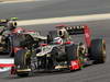 GP BAHRAIN, 22.04.2012- Gara, Kimi Raikkonen (FIN) Lotus F1 Team E20 davanti a Romain Grosjean (FRA) Lotus F1 Team E20 