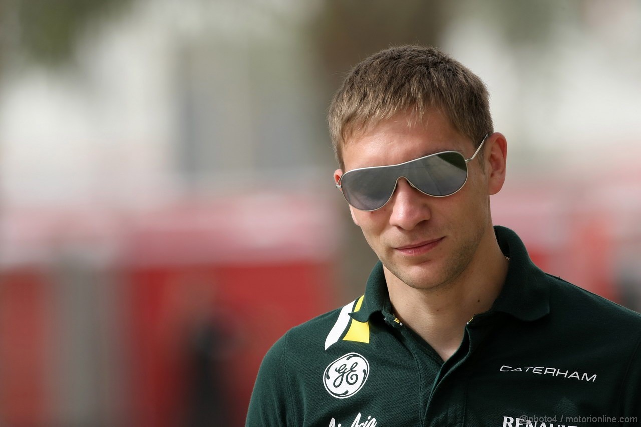 GP BAHRAIN, 19.04.2012-  Vitaly Petrov (RUS) Caterham F1 Team CT01 