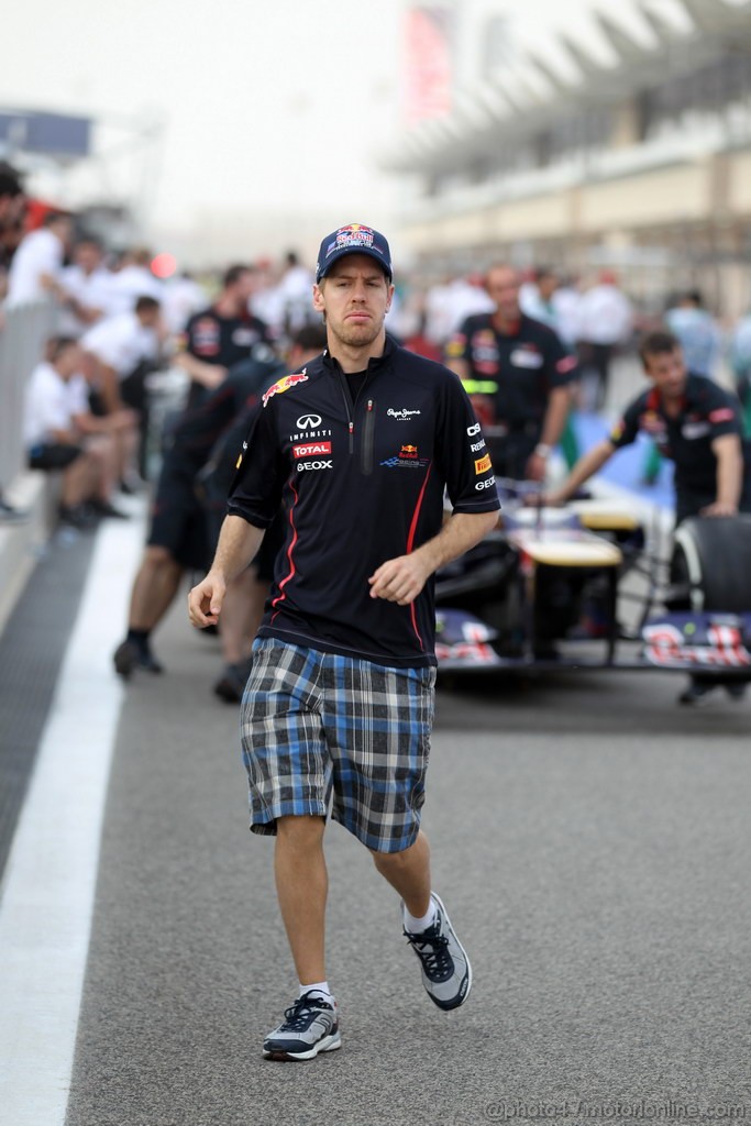 GP BAHRAIN, 19.04.2012- Sebastian Vettel (GER) Red Bull Racing RB8 