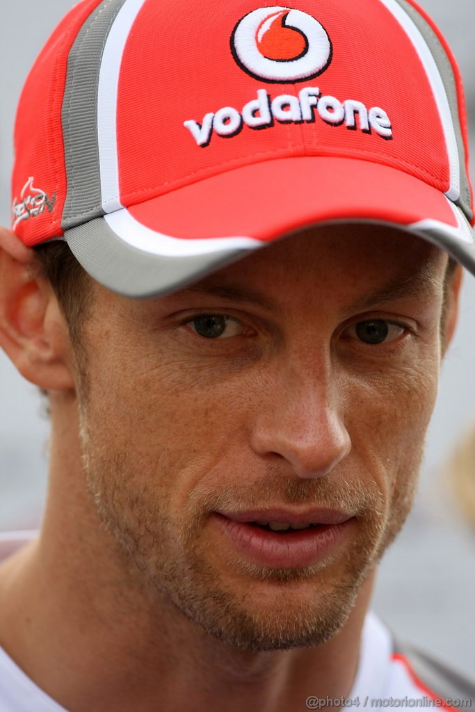 GP BAHRAIN, 19.04.2012- Jenson Button (GBR) McLaren Mercedes MP4-27