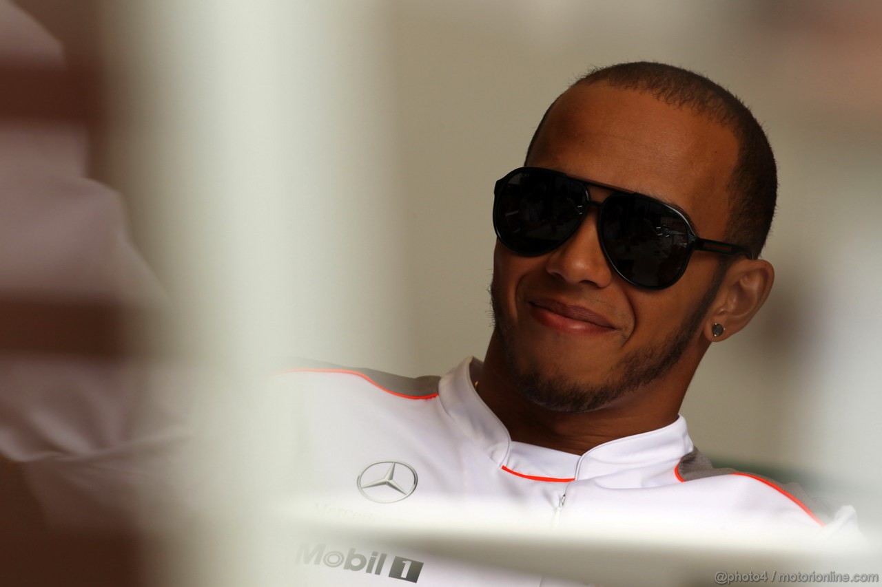 GP BAHRAIN, 19.04.2012- Lewis Hamilton (GBR) McLaren Mercedes MP4-27 