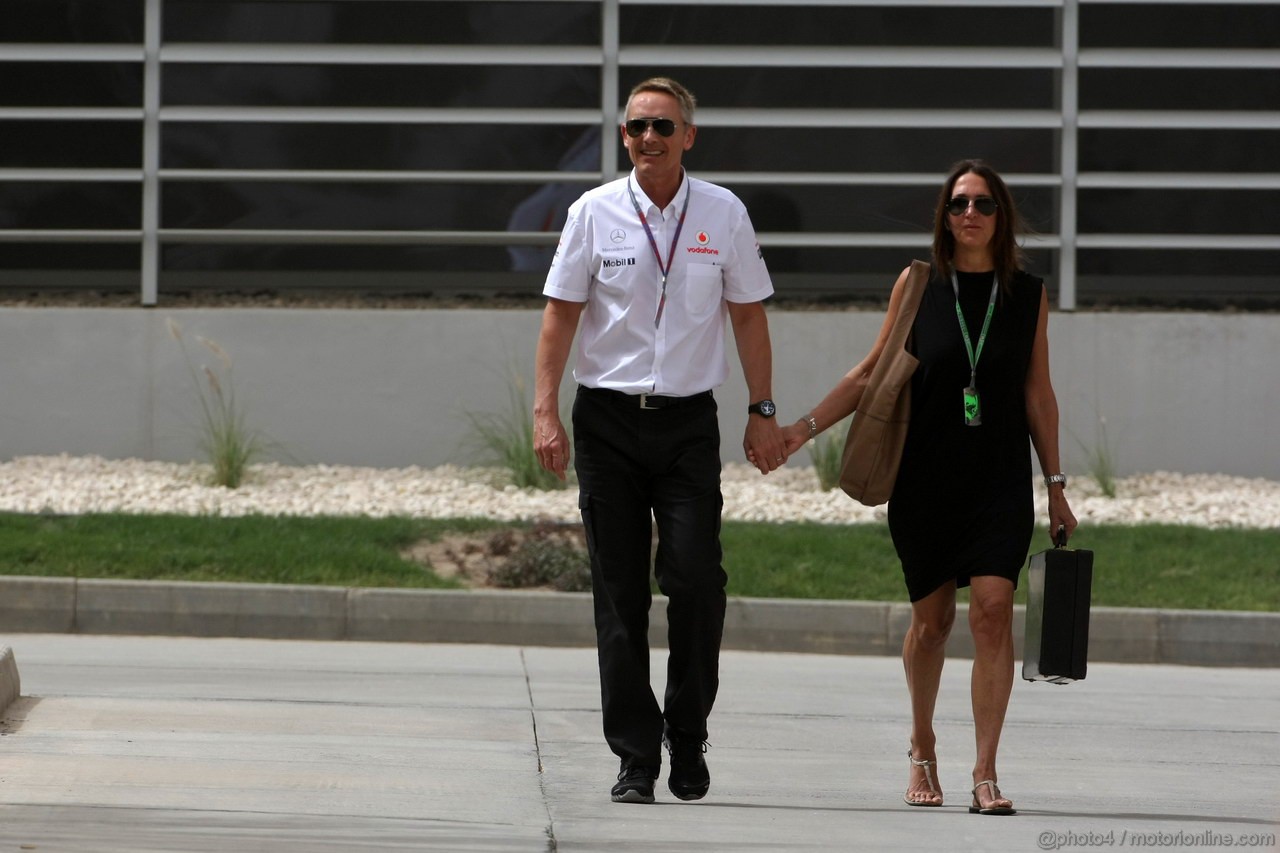 GP BAHRAIN, 21.04.2012- Martin Whitmarsh (GBR), Chief Executive Officer Mclaren e sua moglie