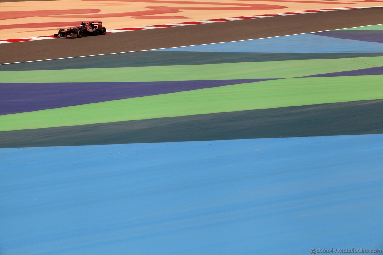 GP BAHRAIN, 21.04.2012- Prove Libere 3, Daniel Ricciardo (AUS) Scuderia Toro Rosso STR7
