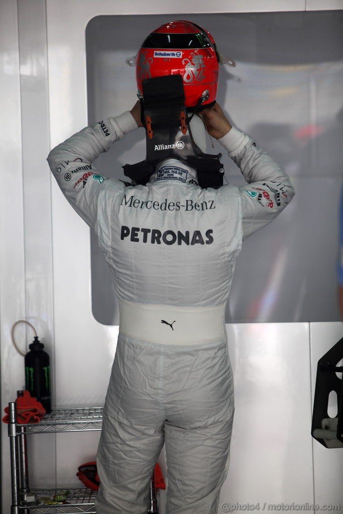 GP BAHRAIN, 21.04.2012- Prove Libere 3, Michael Schumacher (GER) Mercedes AMG F1 W03 