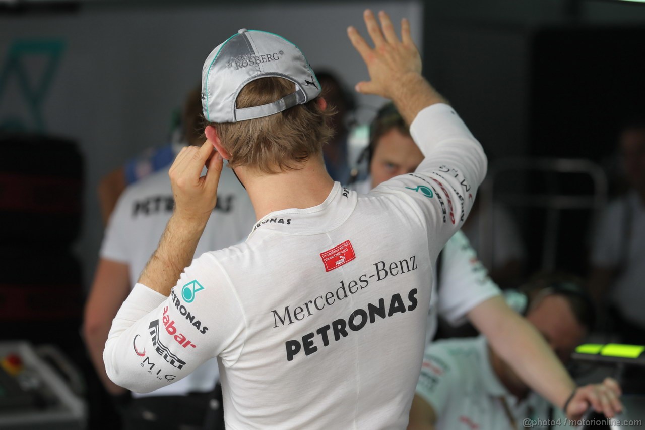 GP BAHRAIN, 21.04.2012- Prove Libere 3, Nico Rosberg (GER) Mercedes AMG F1 W03 
