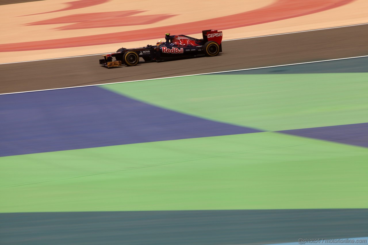 GP BAHRAIN, 21.04.2012- Prove Libere 3, Charles Pic (FRA) Marussia F1 Team MR01 