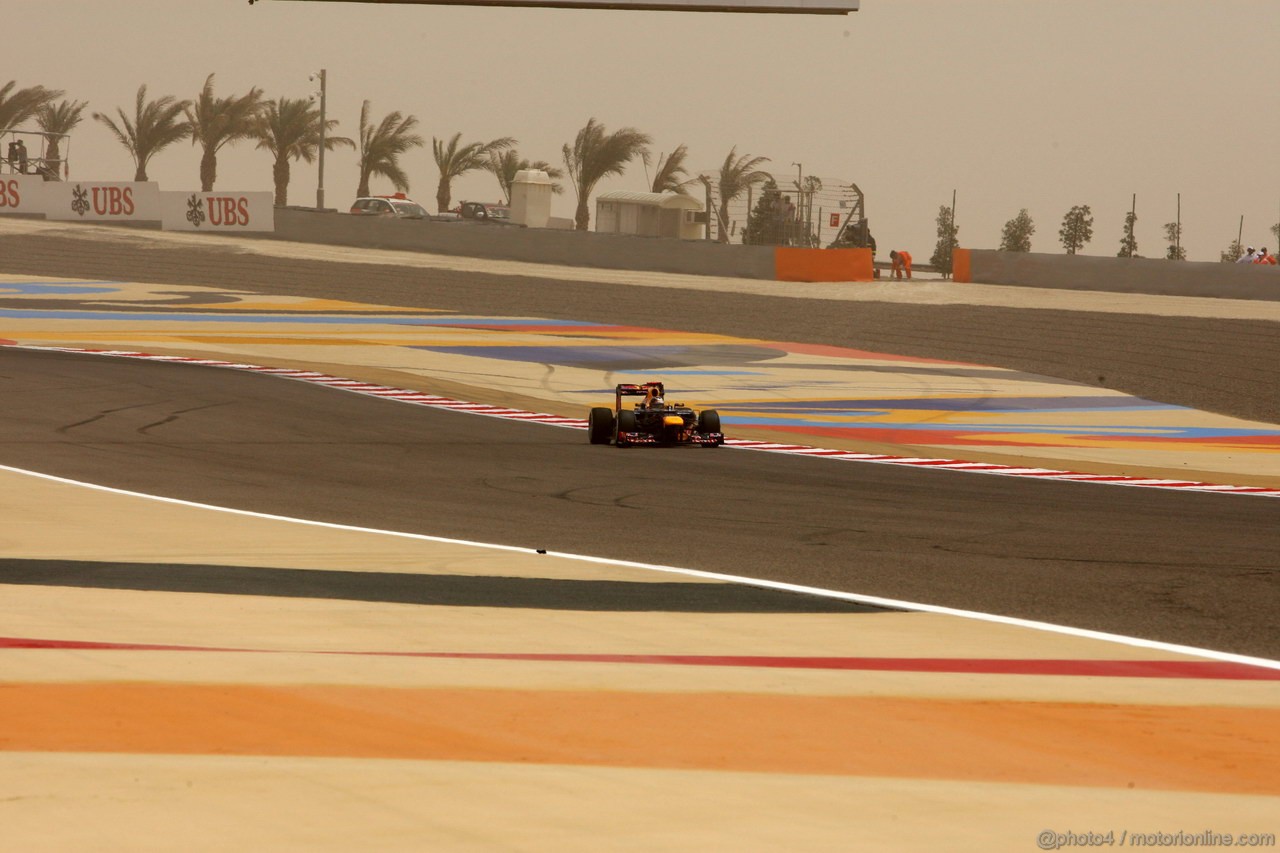 GP BAHRAIN, 20.04.2012- Prove Libere 3, Sebastian Vettel (GER) Red Bull Racing RB8