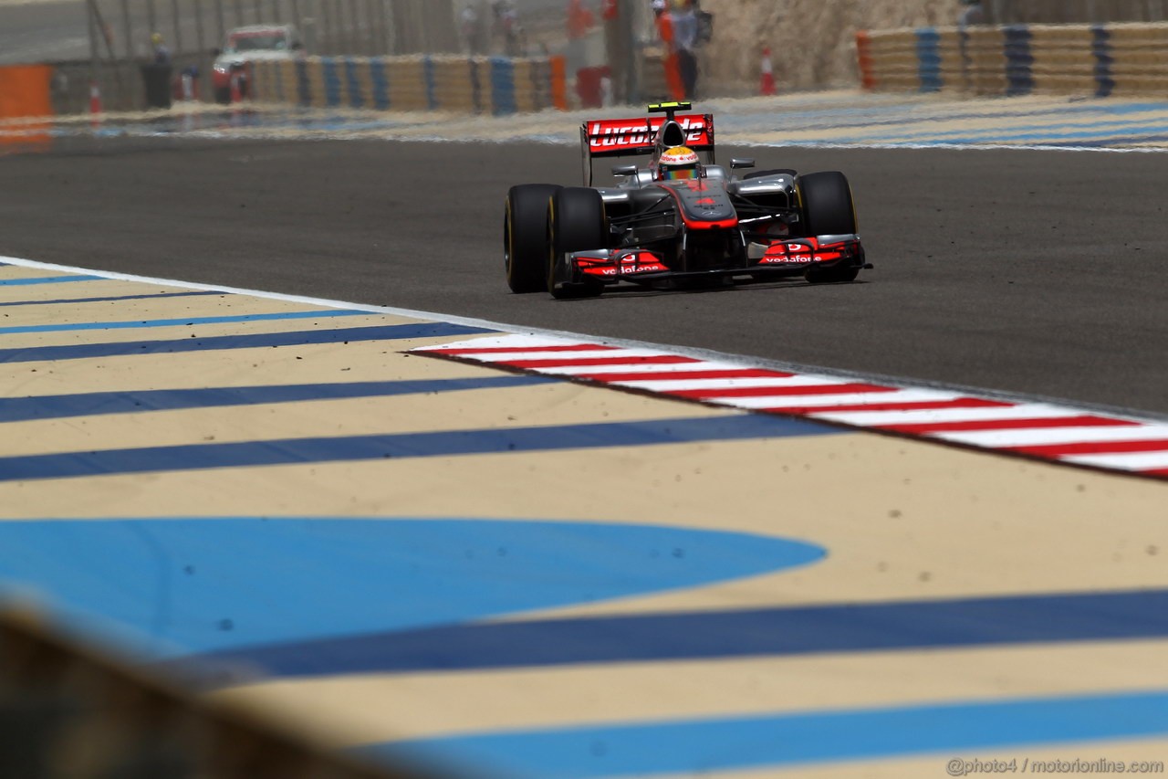 GP BAHRAIN, 20.04.2012- Prove Libere 3, Lewis Hamilton (GBR) McLaren Mercedes MP4-27 