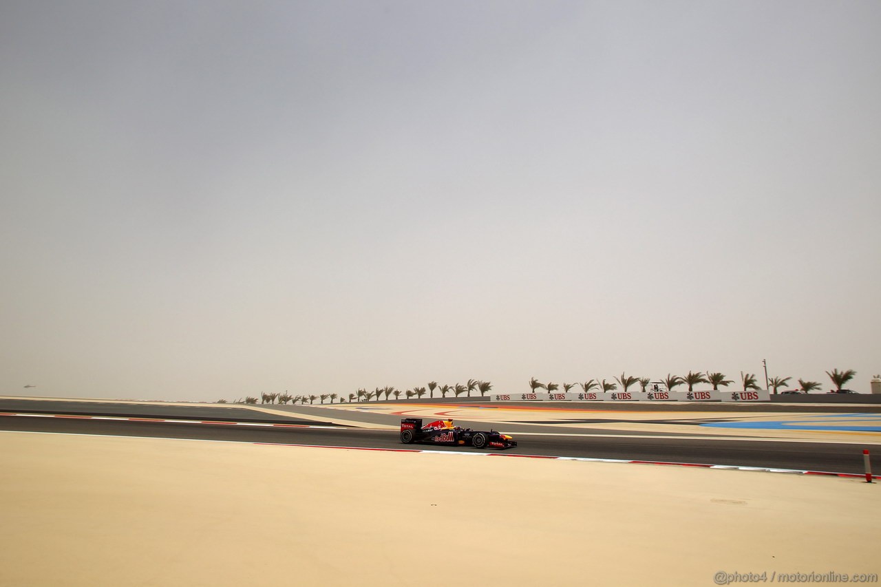 GP BAHRAIN, 20.04.2012- Prove Libere 3, Sebastian Vettel (GER) Red Bull Racing RB8 