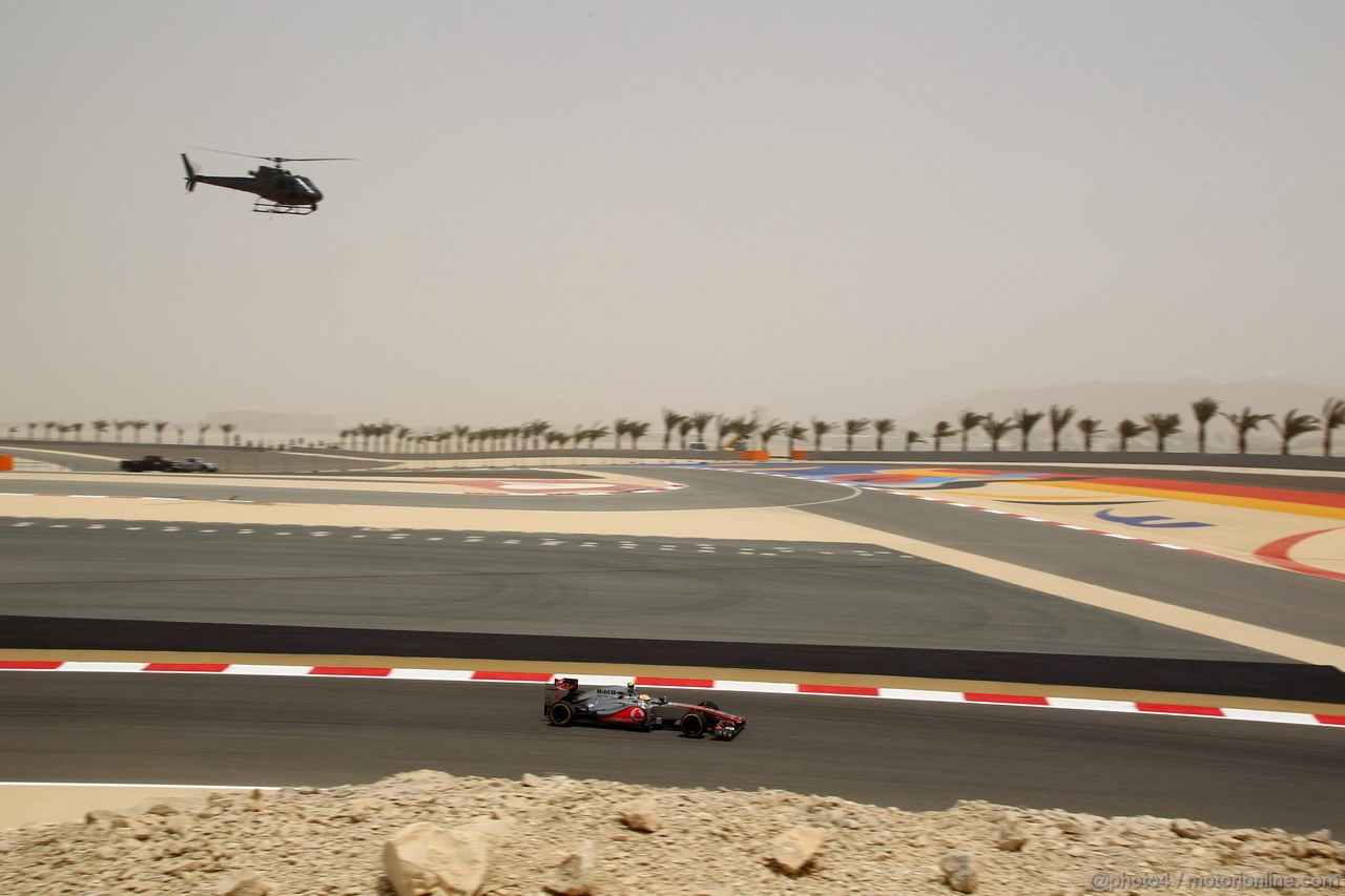 GP BAHRAIN, 20.04.2012- Prove Libere 3, Lewis Hamilton (GBR) McLaren Mercedes MP4-27 