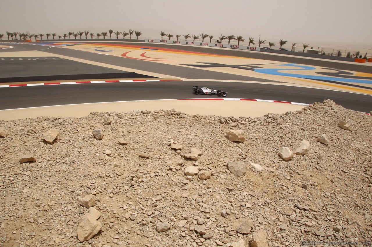 GP BAHRAIN, 20.04.2012- Prove Libere 3, Sergio Prez (MEX) Sauber F1 Team C31