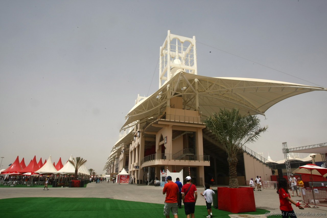 GP BAHRAIN, 20.04.2012- Circuit Atmosfera