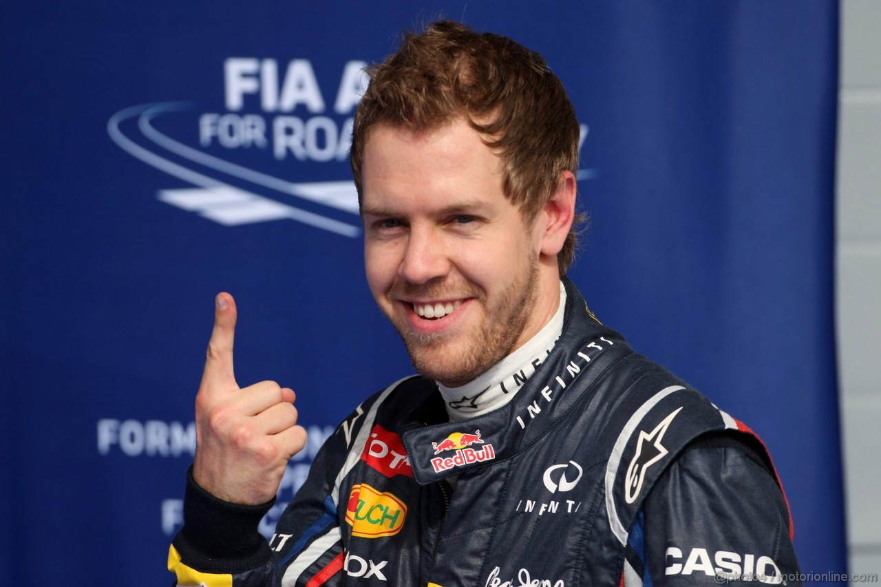 GP BAHRAIN, 21.04.2012.- Qualifiche, Sebastian Vettel (GER) Red Bull Racing RB8 pole position