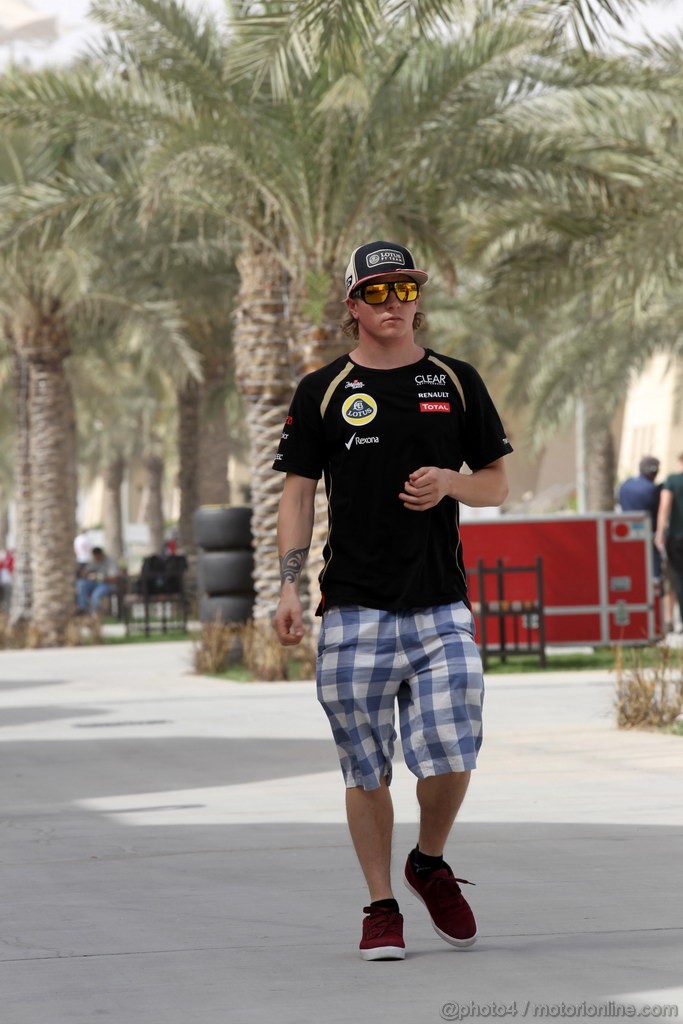 GP BAHRAIN, 21.04.2012.- Qualifiche, Kimi Raikkonen (FIN) Lotus F1 Team E20 
