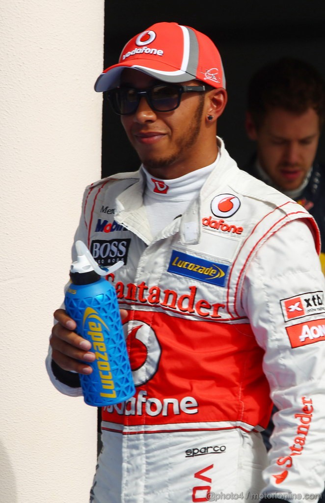 GP BAHRAIN, 21.04.2012.- Qualifiche, Lewis Hamilton (GBR) McLaren Mercedes MP4-27 
