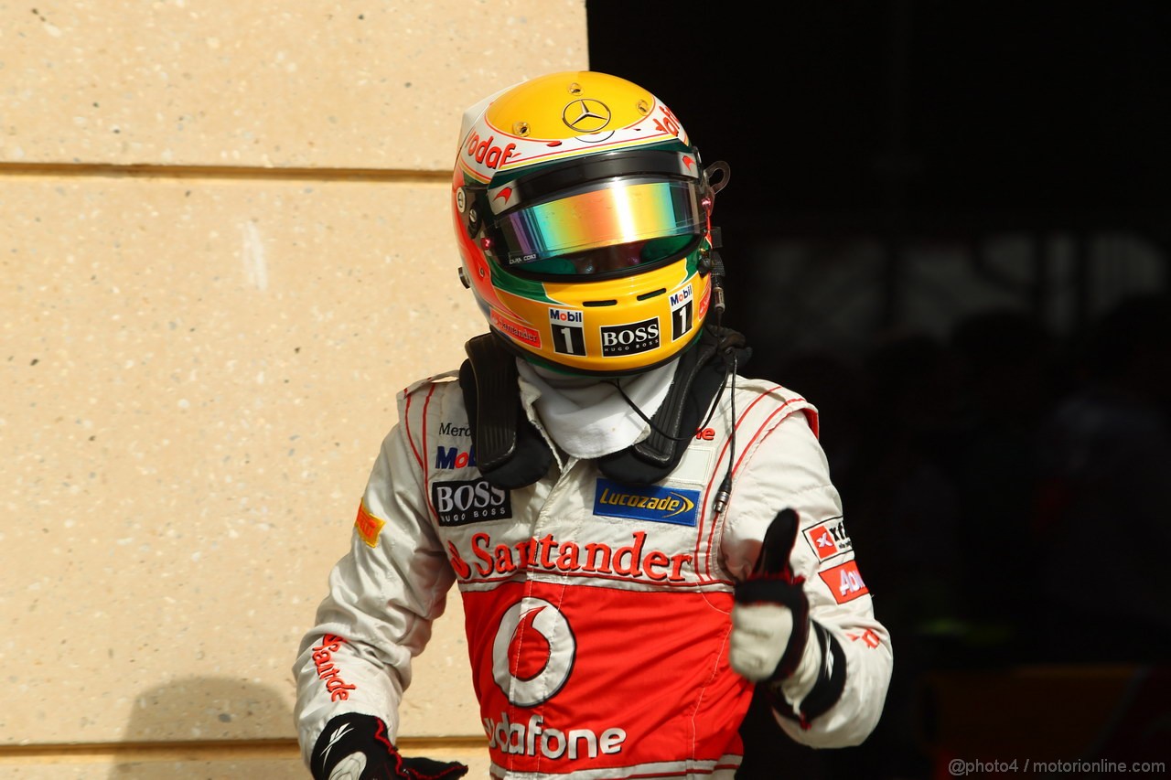 GP BAHRAIN, 21.04.2012.- Qualifiche, Lewis Hamilton (GBR) McLaren Mercedes MP4-27 secondo 
