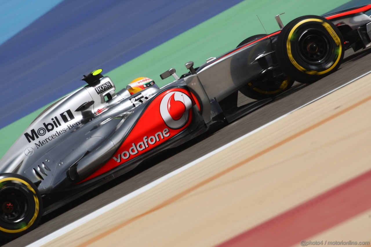 GP BAHRAIN, 21.04.2012.- Qualifiche, Lewis Hamilton (GBR) McLaren Mercedes MP4-27 