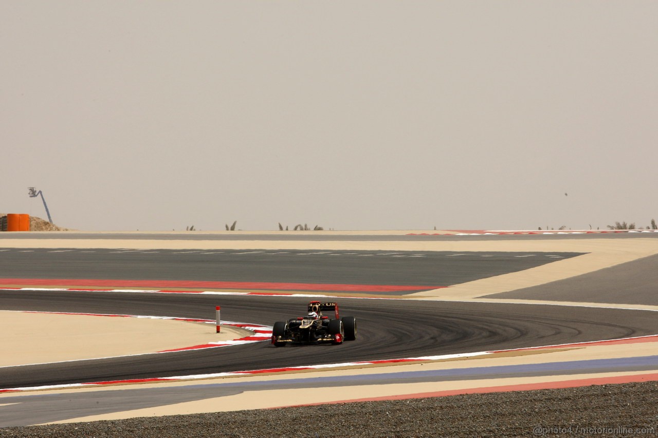 GP BAHRAIN, 20.04.2012- Prove Libere 1, Kimi Raikkonen (FIN) Lotus F1 Team E20 