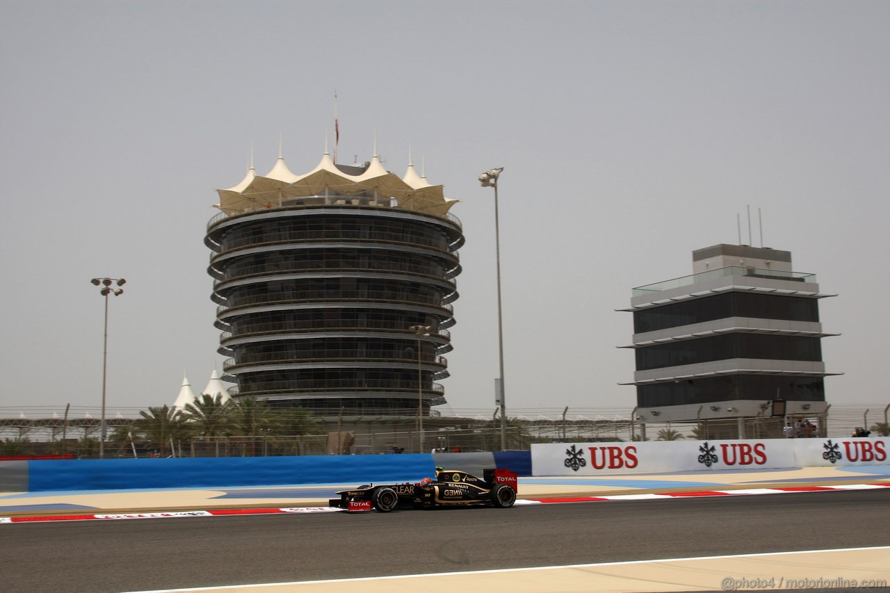 GP BAHRAIN, 20.04.2012- Prove Libere 1, Romain Grosjean (FRA) Lotus F1 Team E20 
