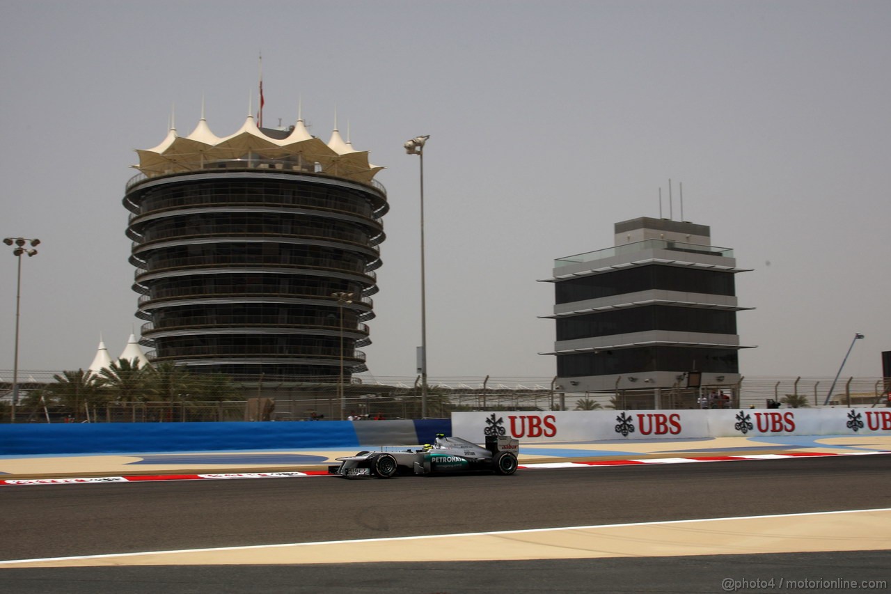 GP BAHRAIN, 20.04.2012- Prove Libere 1, Nico Rosberg (GER) Mercedes AMG F1 W03 