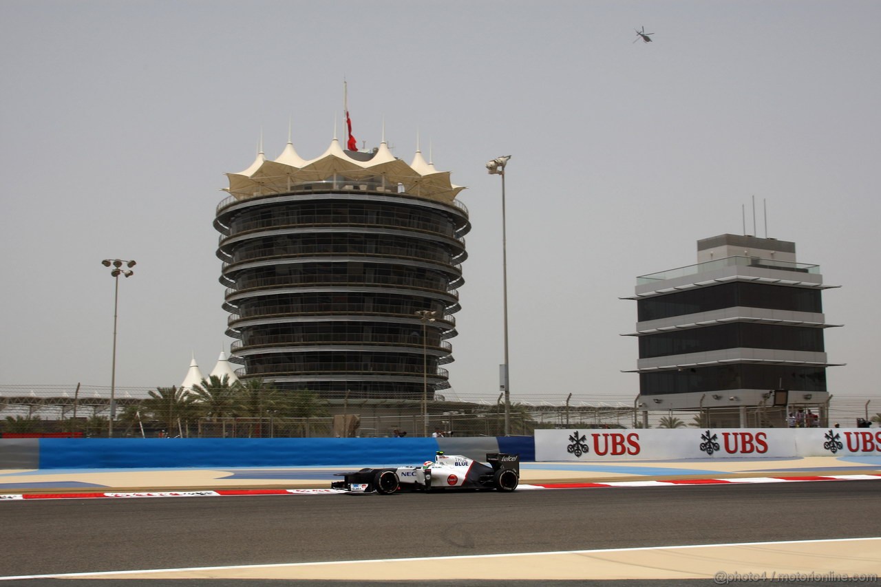 GP BAHRAIN, 20.04.2012- Prove Libere 1, Sergio Prez (MEX) Sauber F1 Team C31