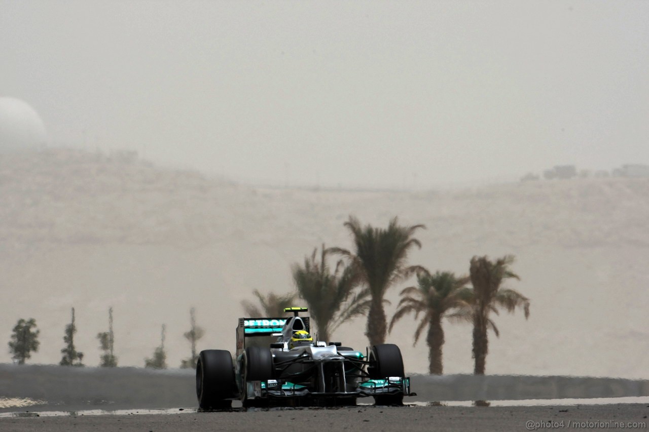 GP BAHRAIN, 20.04.2012- Prove Libere 1, Nico Rosberg (GER) Mercedes AMG F1 W03 