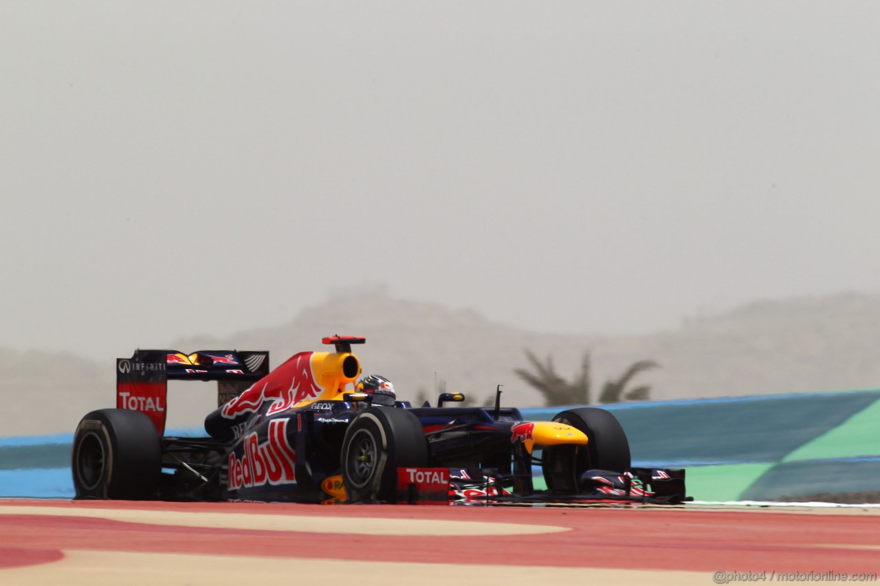 GP BAHRAIN, 20.04.2012- Prove Libere 1, Sebastian Vettel (GER) Red Bull Racing RB8 