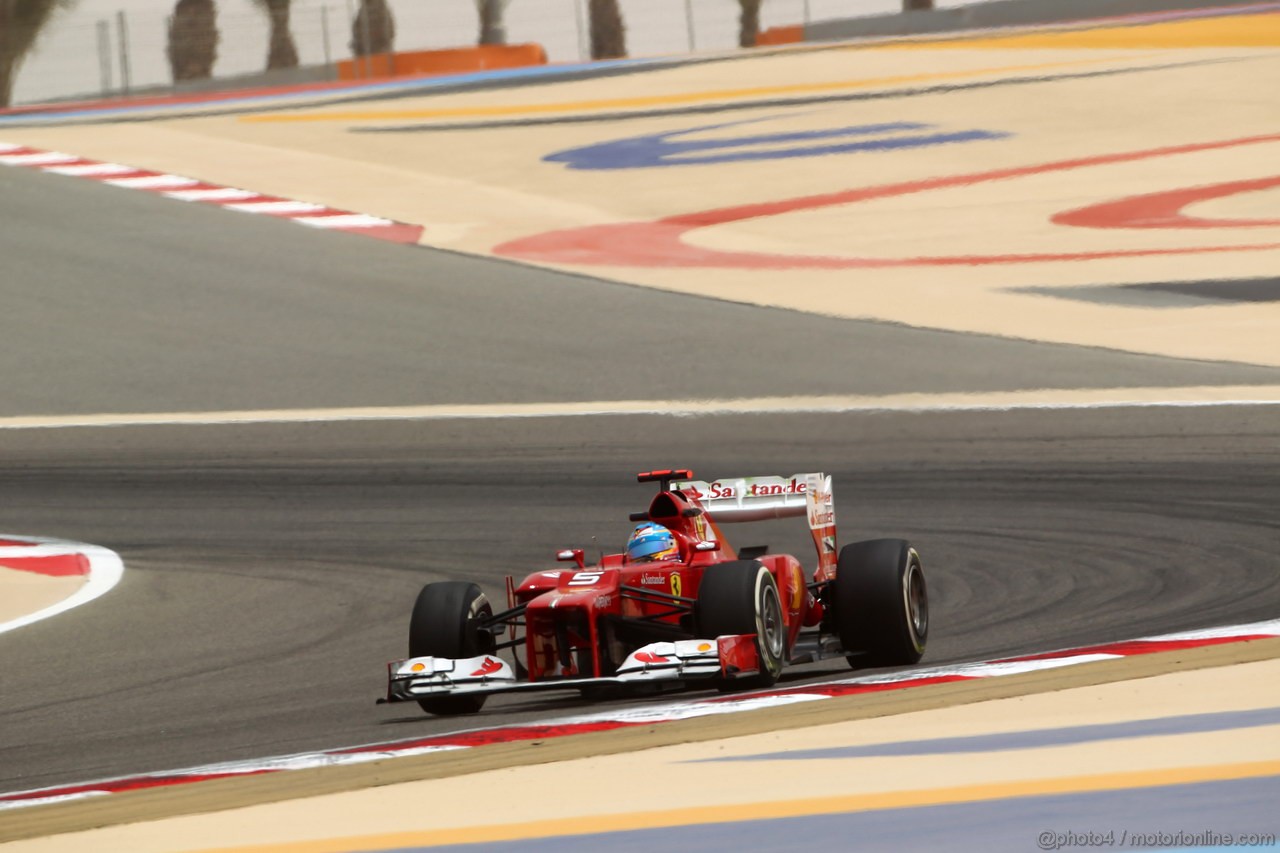 GP BAHRAIN, 20.04.2012- Prove Libere 1, Fernando Alonso (ESP) Ferrari F2012 